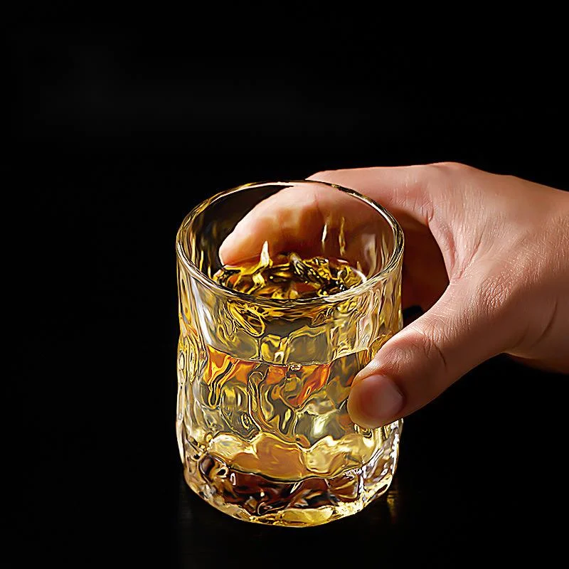 Vaso de whisky grueso y pesado - Whisky Beer And Wine reseña y precio